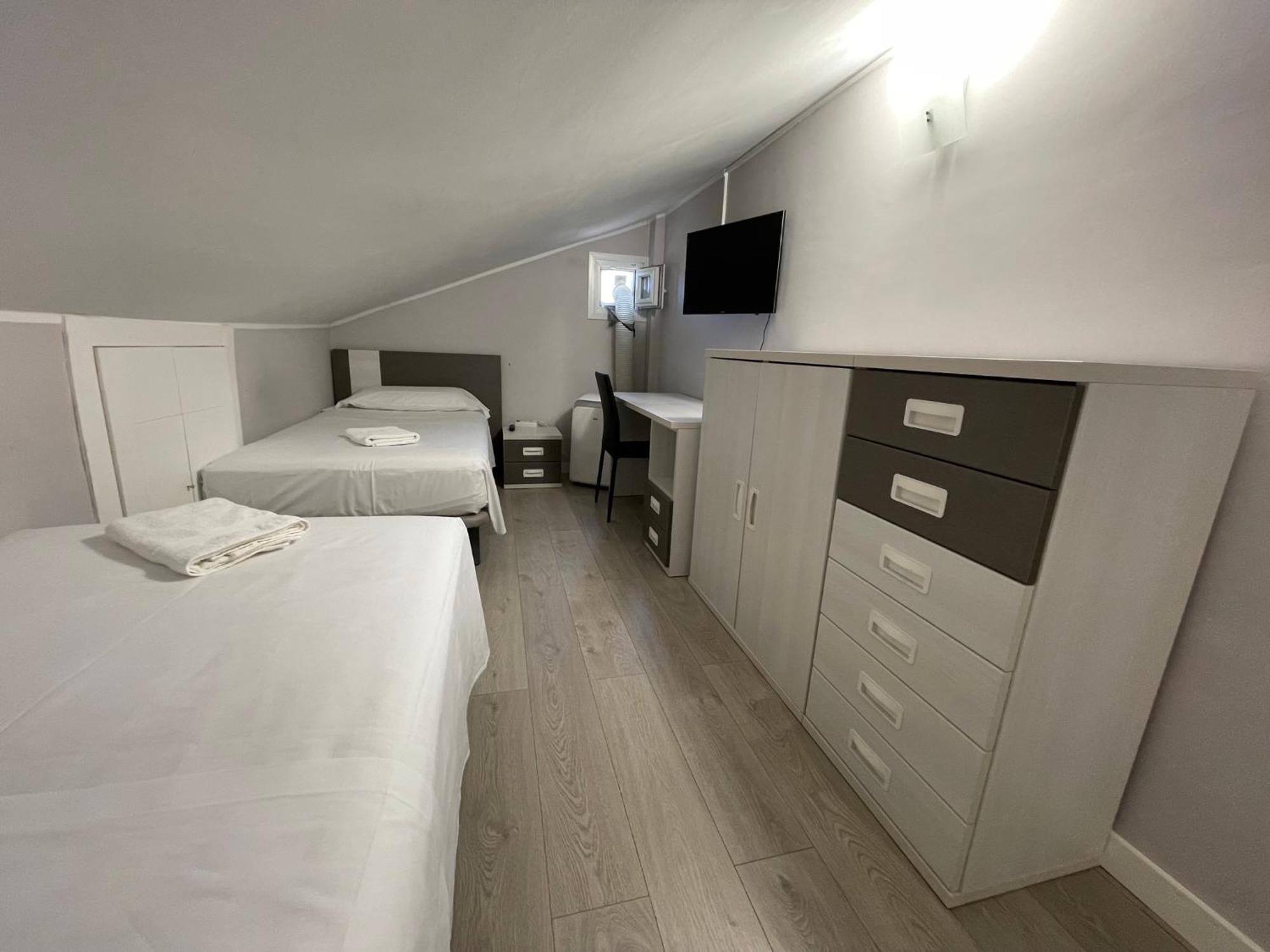 La Rosa Azul Rooms Ponferrada Exterior foto